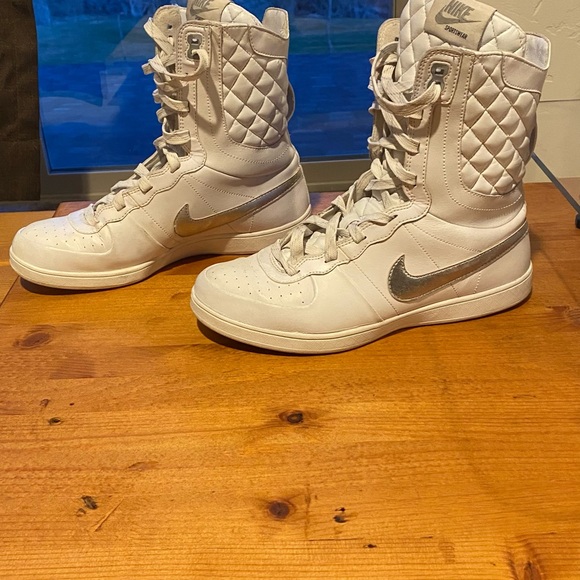 RARE VINTAGE 80s NIKE high tops White and Gray Sneakers.. - Picture 7 of 8